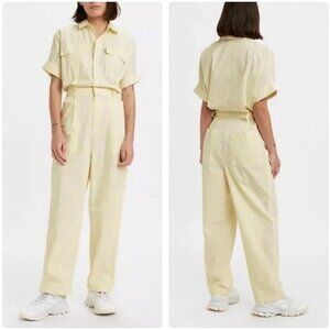 NWT Levi’s Lorelei Button Front Jumpsuit in Transparent Yellow Size Small